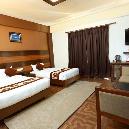 Kumari Star Inn Pokhara Bagian luar foto