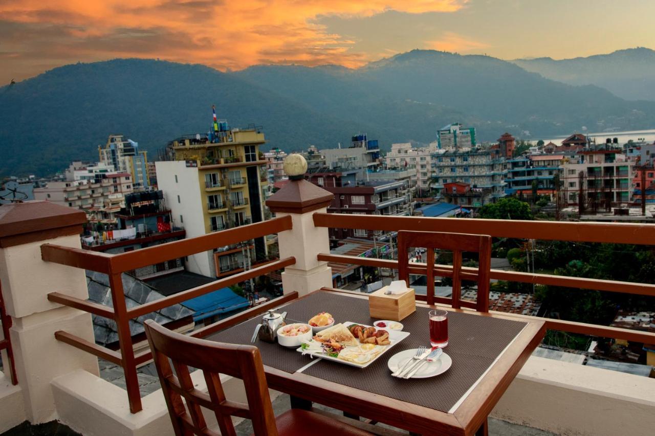 Kumari Star Inn Pokhara Bagian luar foto