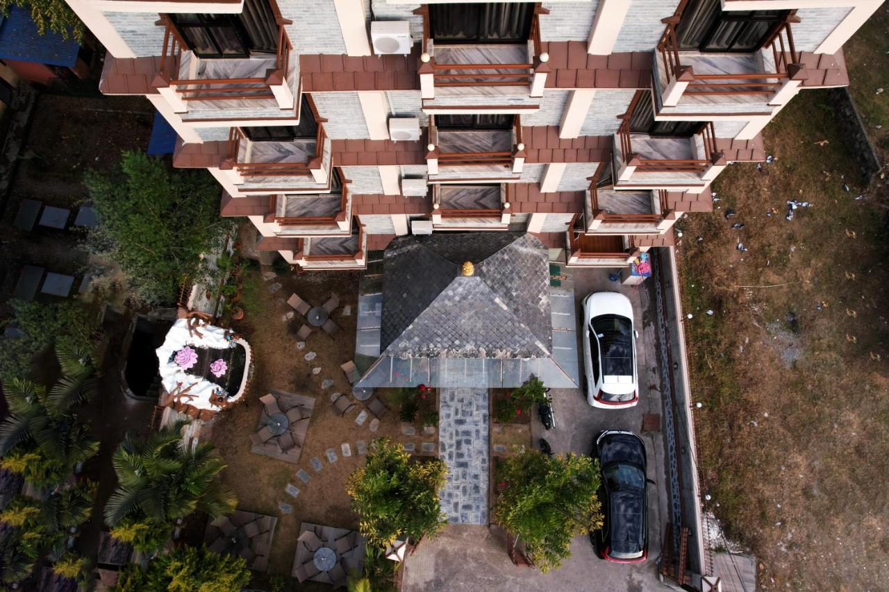 Kumari Star Inn Pokhara Bagian luar foto