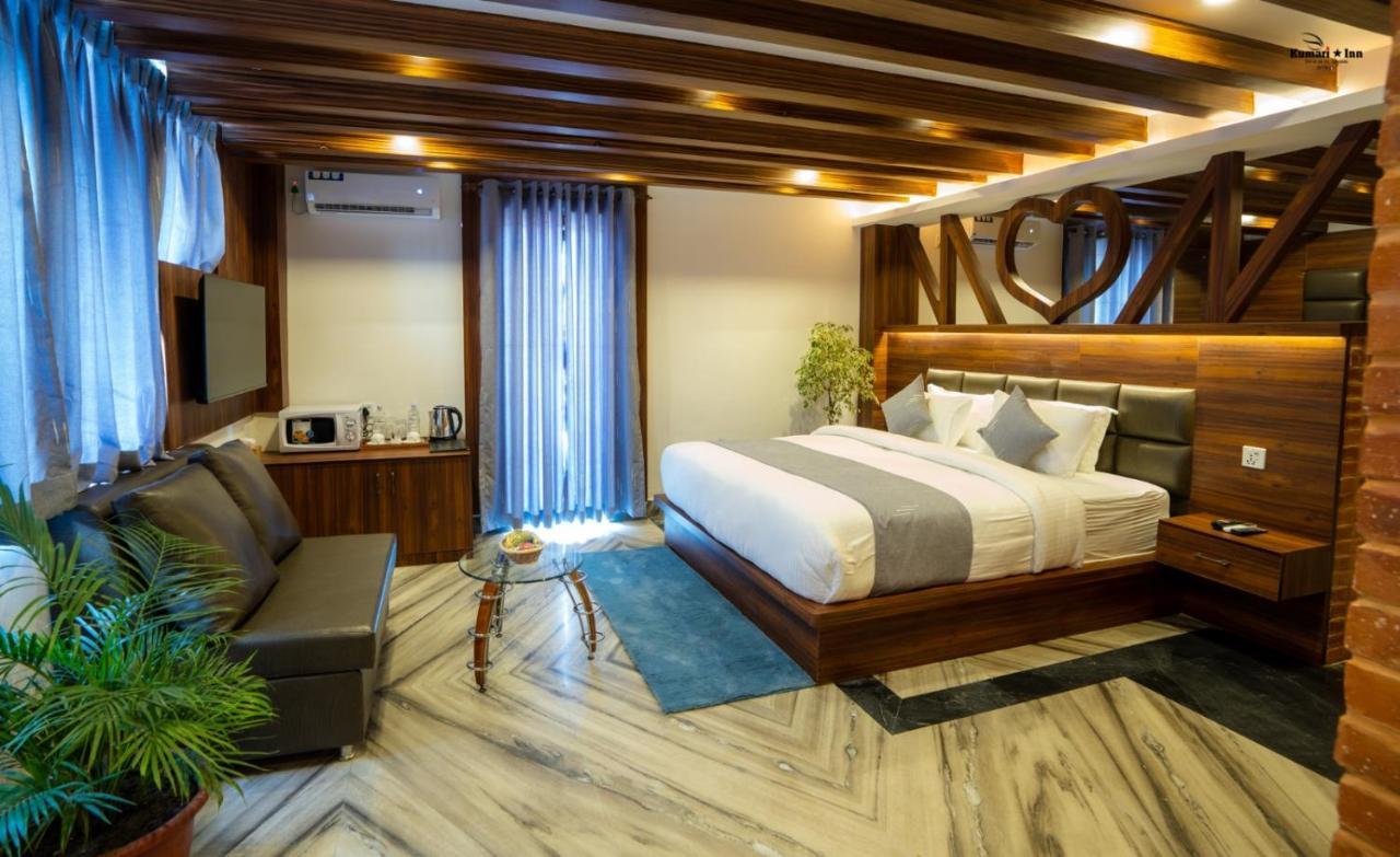 Kumari Star Inn Pokhara Bagian luar foto